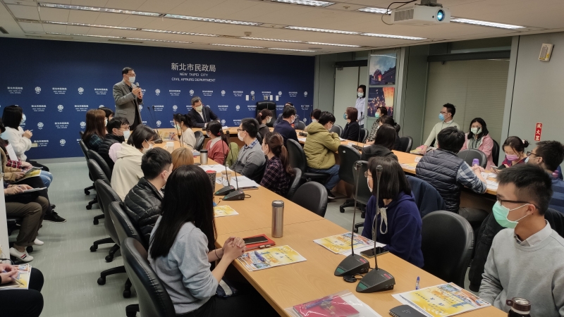 **APPPA副理事長 張璠教授致詞慰勉同仁