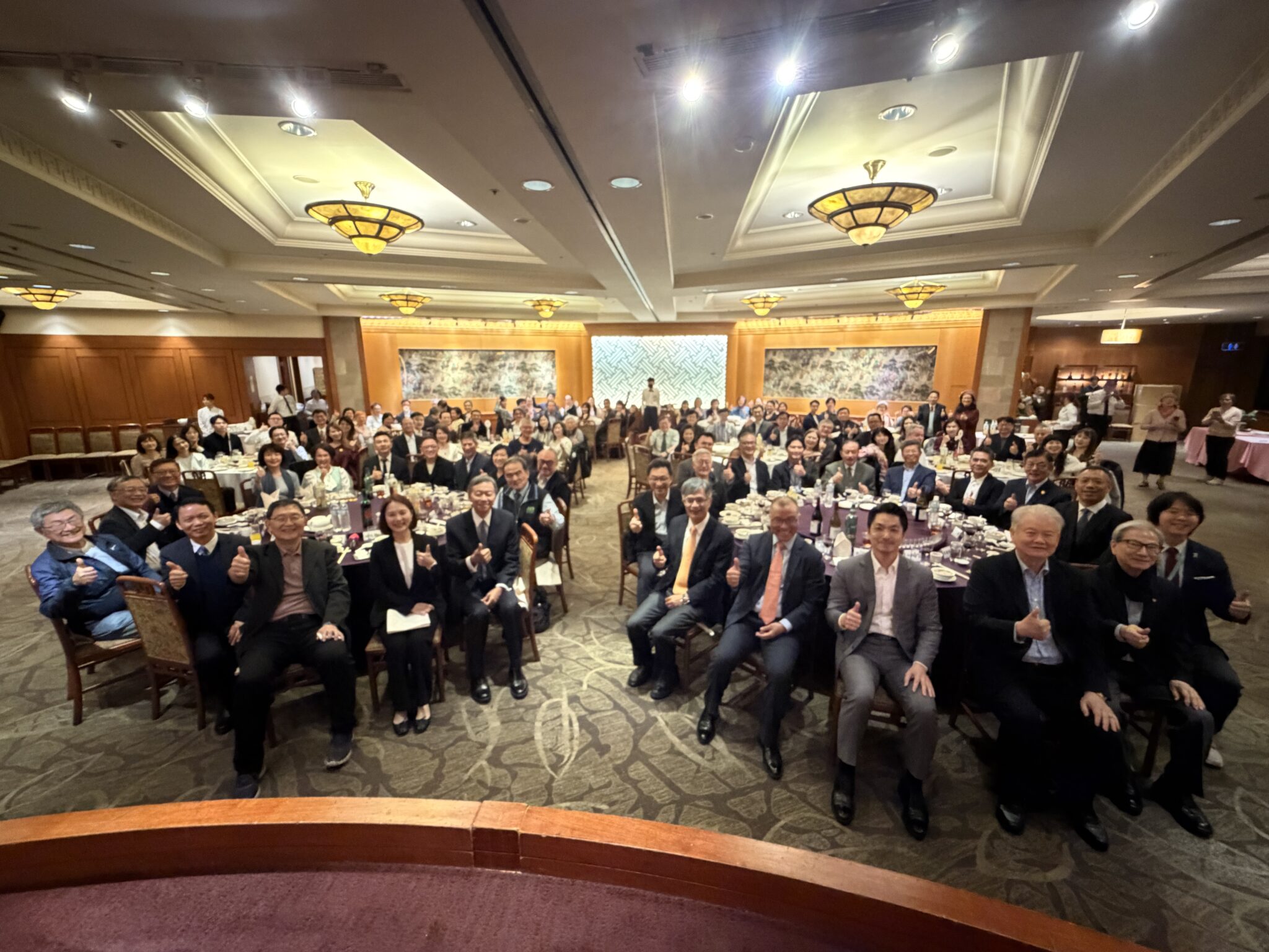 全體貴賓合影